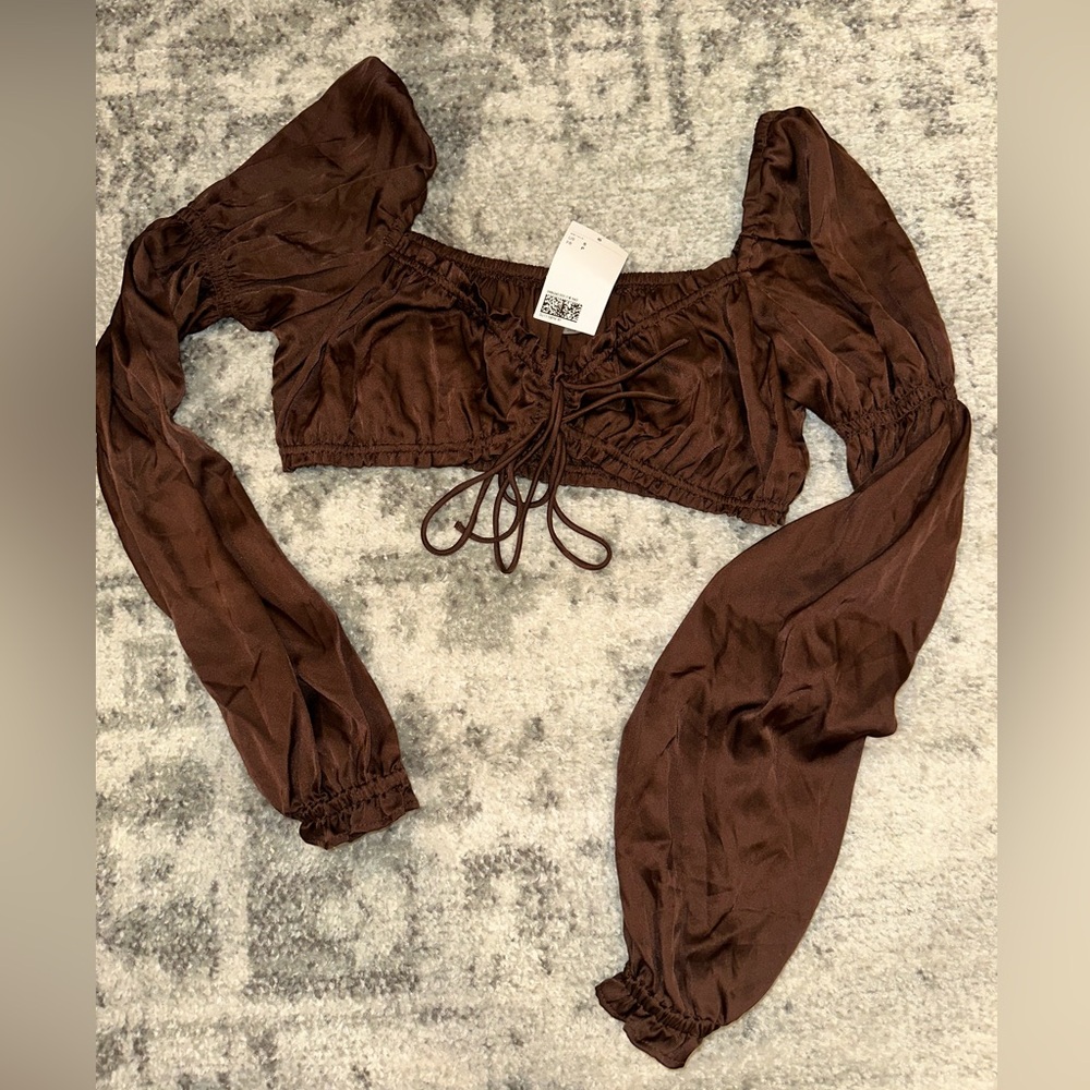 H&M crop long sleeve top